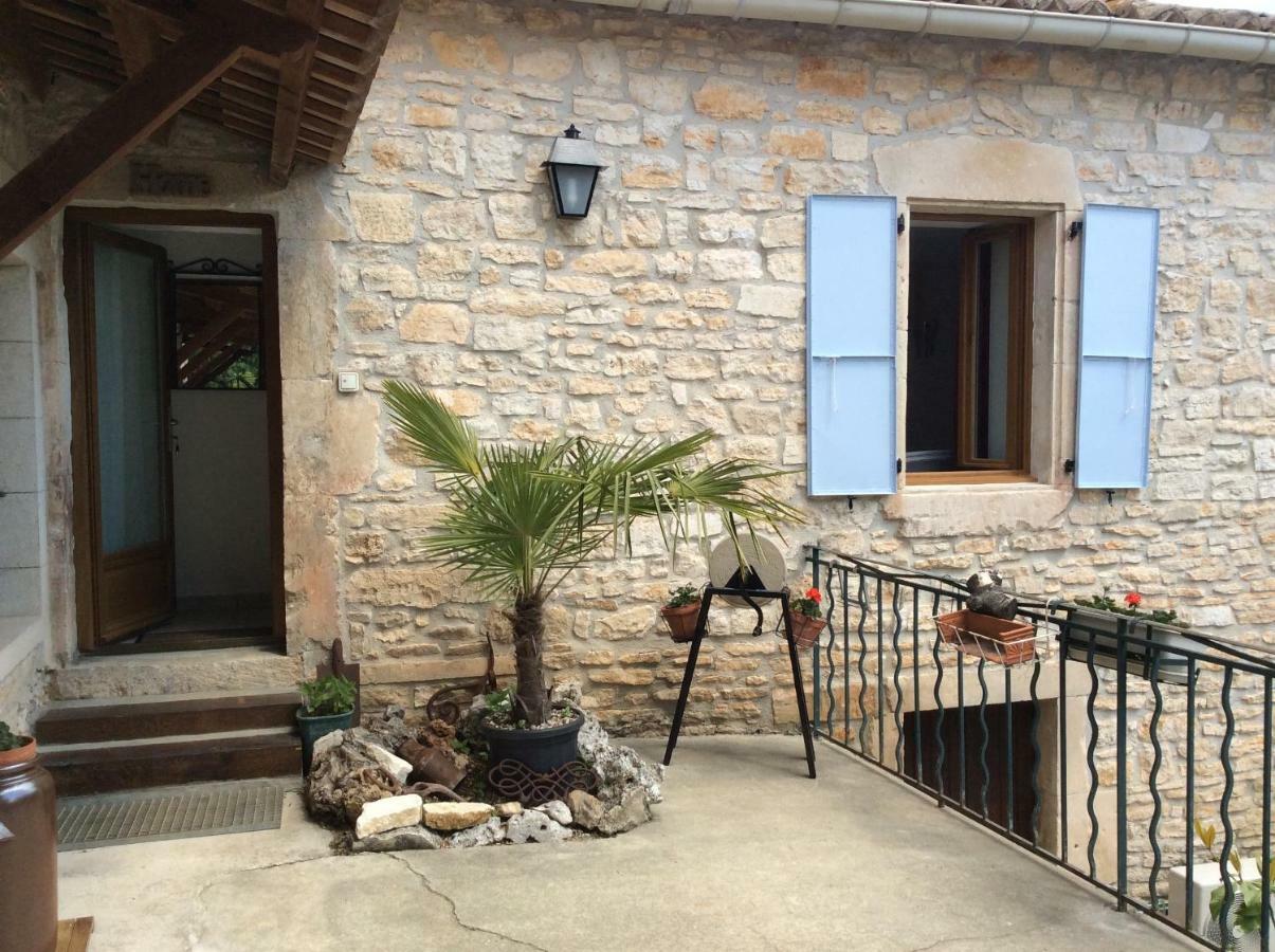 Le Coubrau Villa Orgnac-lʼAven Exterior foto